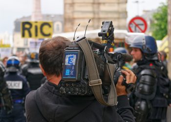 Libertad de prensa, amenazas y IA: La mirada de José Agustín Muñiz Viu, director de Periodismo U. Gabriela Mistral