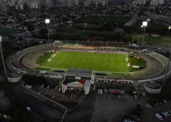 El Municipal de La Cisterna recibió por primera vez un torneo internacional
